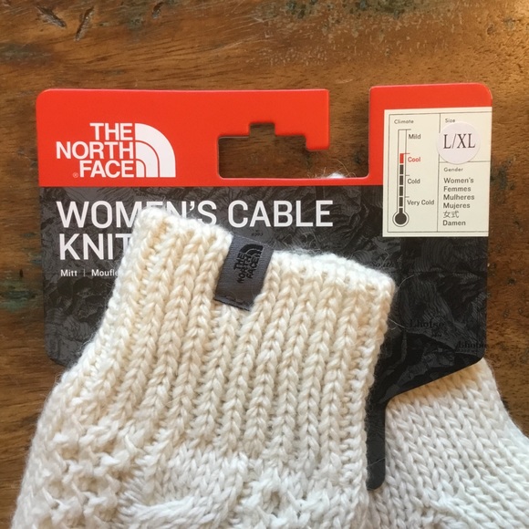 The North Face Cable Knit Mitt - Warm Fleece Lined - Picture 2 of 7